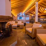 Riffelalp 2222m Ski-in & Ski-out Zermatt