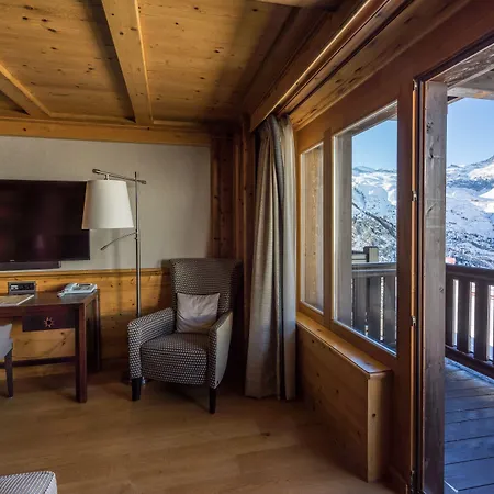 فندق Riffelalp 2222m Ski-in & Ski-out