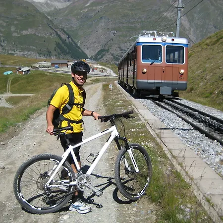 Riffelalp 2222m Ski-in & Ski-out زيرمات