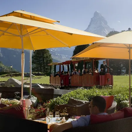 Riffelalp 2222m Ski-in & Ski-out فندق