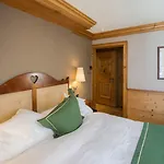 Riffelalp 2222m Hotel 5*