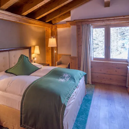 Riffelalp 2222m Ski-in & Ski-out 5*