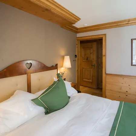 Riffelalp 2222m Hotel 5*