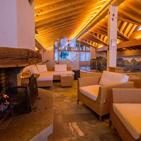 Riffelalp 2222m Ski-in & Ski-out Церматт