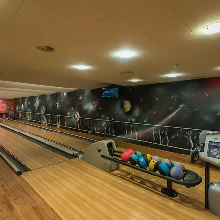 Riffelalp 2222m Ski-in & Ski-out 5* Церматт