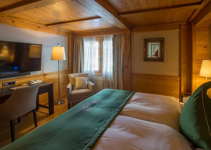 Riffelalp 2222m Ski-in & Ski-out 5* Zermatt