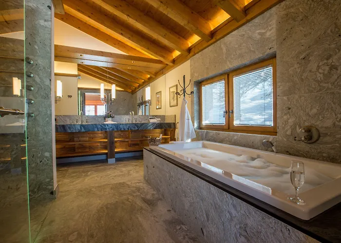 Riffelalp 2222m Ski-in & Ski-out 5* Zermatt