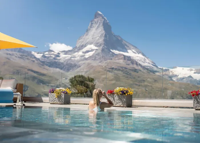 Riffelalp 2222m Ski-in & Ski-out