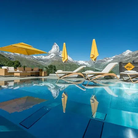 Riffelalp 2222m - Ski-in, Ski-out Szálloda 5*